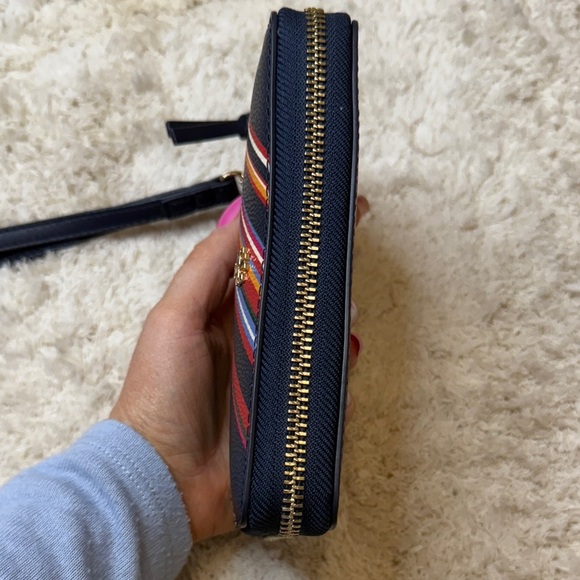 NEOT Tory Burch Multicolor Striped Zip Around Continental Wristlet - Picture 4 of 10